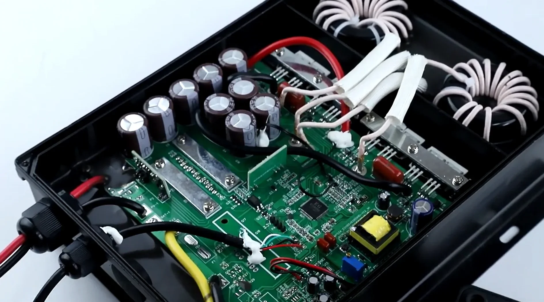 CE-gecertificeerde ELEJOY EMD6 - Charge Controller Solar recensie en prijs